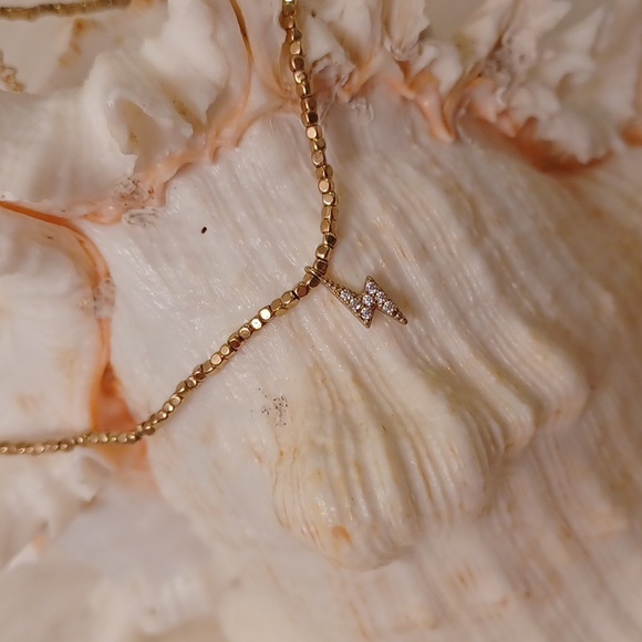 ⚡️⚡️⚡️Dainty lightening bolt choker. - Picture 2 of 8